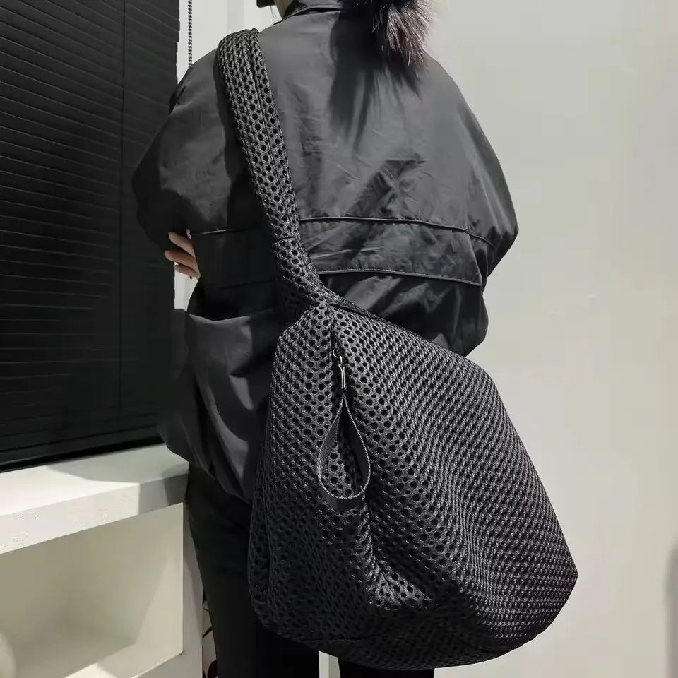 Grand sac à main cabas bandoulière de cours léger au style urbain Esmée