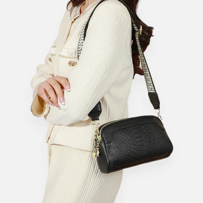 Sac banane chic imitation croco à bandoulière Madeleine