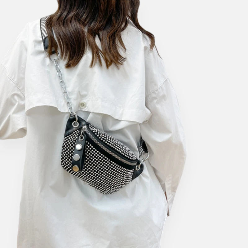 Sac banane noir à bandoulière avec strass Yvonne