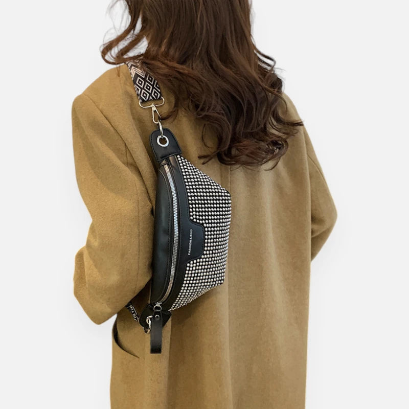 Sac banane noir à bandoulière avec strass Elina