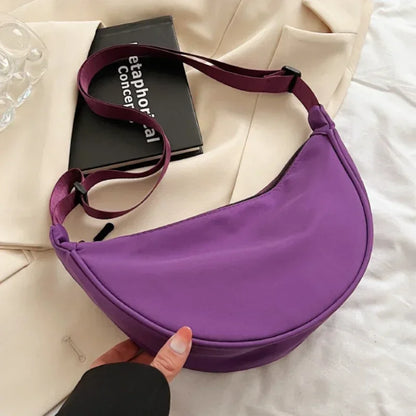 Sac à main banane demi-lune en tissu tendance Yvette