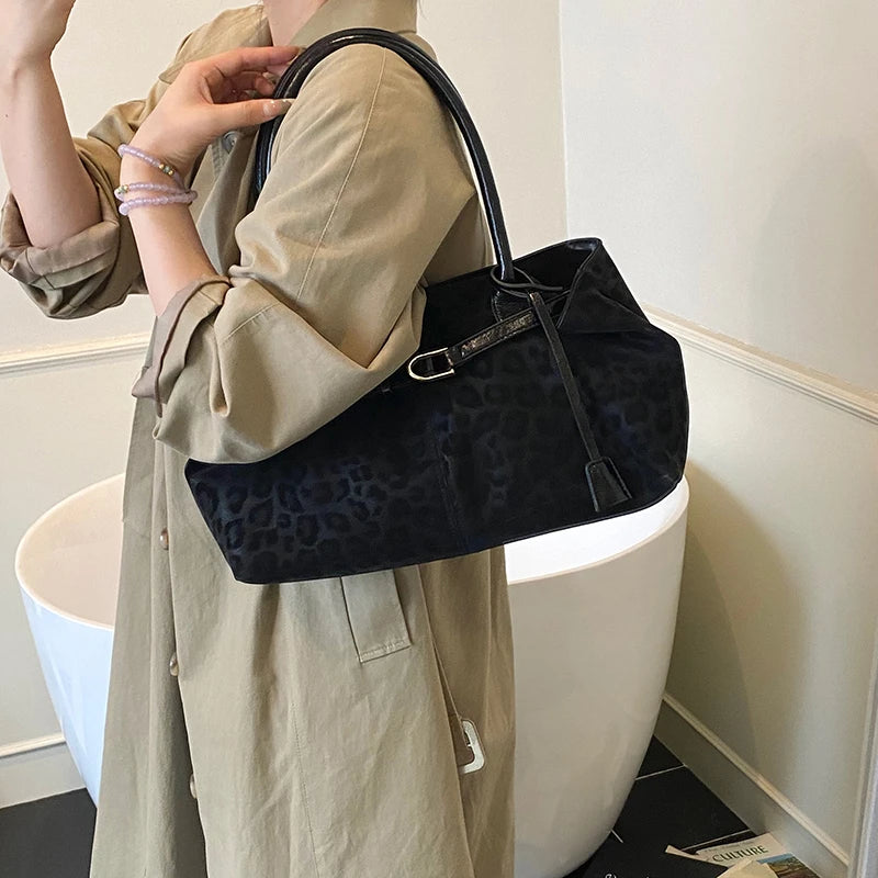 Grand sac à main bandoulière épaule motif léopard Chloé