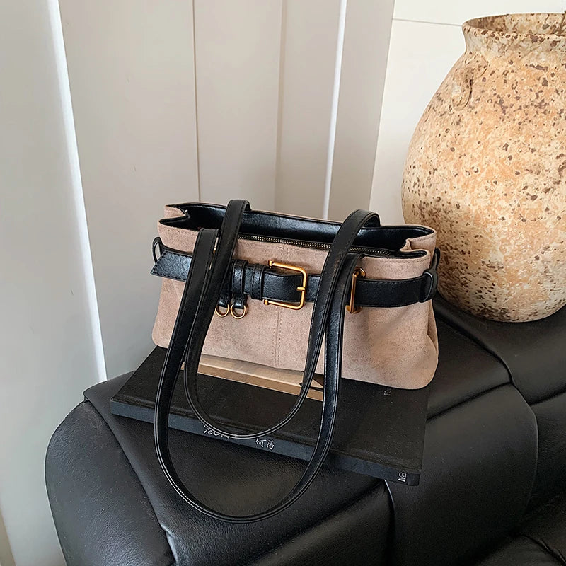 Grand sac à main cabas avec finitions dorées Victoire