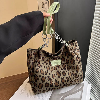 Grand sac à main cabas léopard au design rétro et finitions brodées Sonia