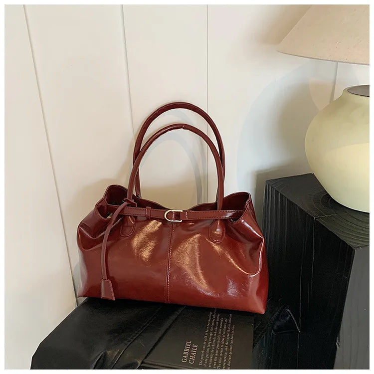 Grand sac à main cabas de cours en cuir synthétique huilé au design vintage et spacieux Sofia