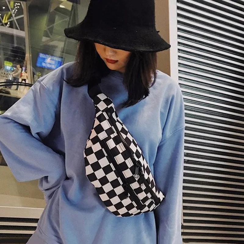 Sac banane tissu en damier noir et blanc Renée