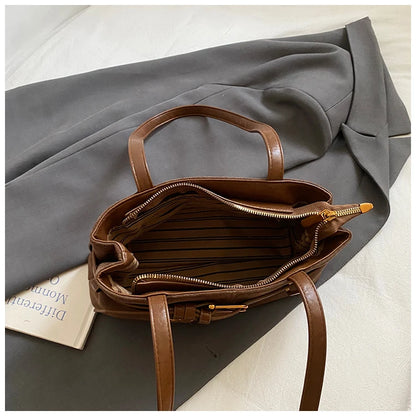 Grand sac à main cabas avec finitions dorées Victoire