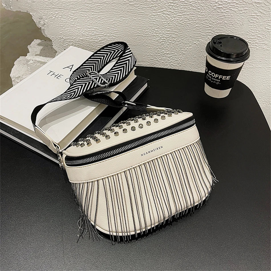 Grand sac banane bandoulière avec strass Solène