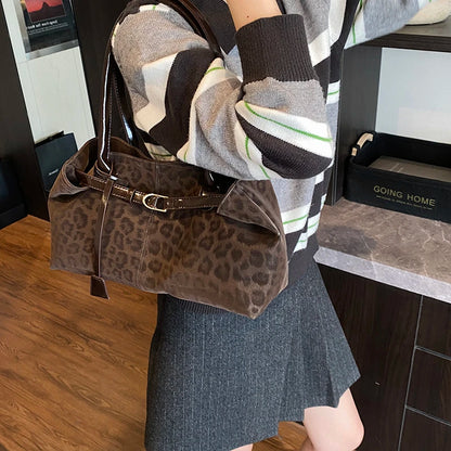 Grand sac à main bandoulière épaule motif léopard Chloé