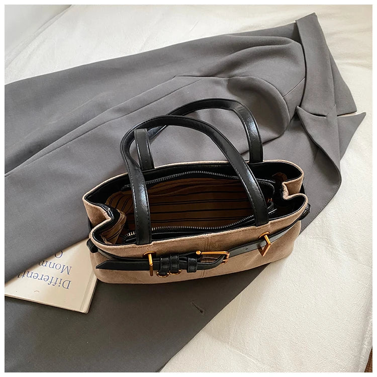 Grand sac à main cabas avec finitions dorées Victoire