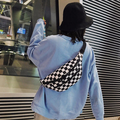 Sac banane tissu en damier noir et blanc Renée