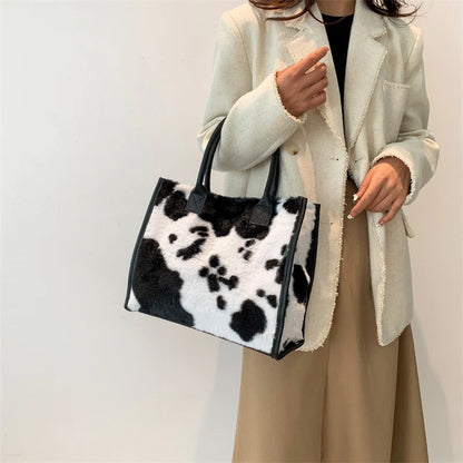 Grand sac à main cabas en fourrure à motifs au design hivernal Éléonore