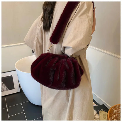 Grand Sac à main nuage en fourrure duveteuse et rétro Mila