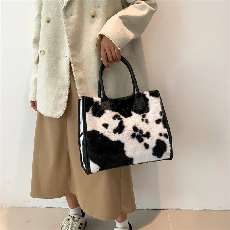 Grand sac à main cabas en fourrure à motifs au design hivernal Éléonore