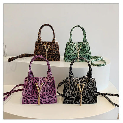 Petit sac à main bandoulière épaule structuré au style urbain et moderne Clara