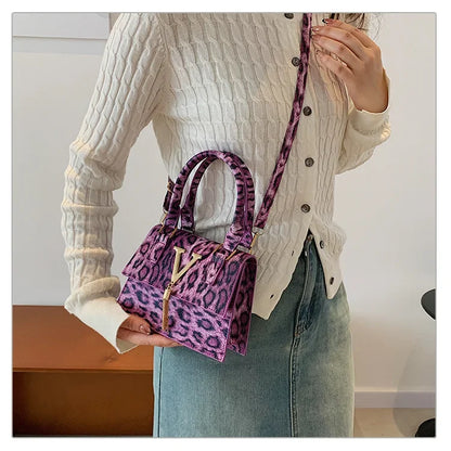 Petit sac à main bandoulière épaule structuré au style urbain et moderne Clara