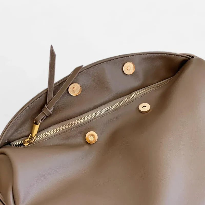 Grand sac à main banane demi-lune Hélène