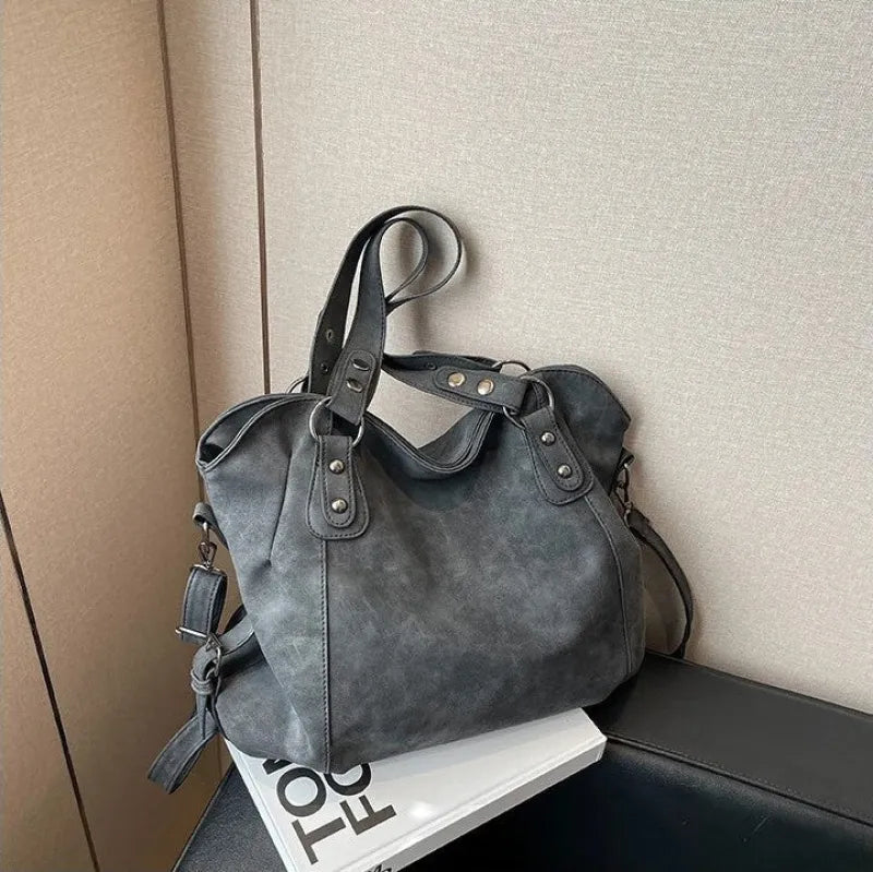 Grand sac à main bandoulière de cours rétro souple Mahé