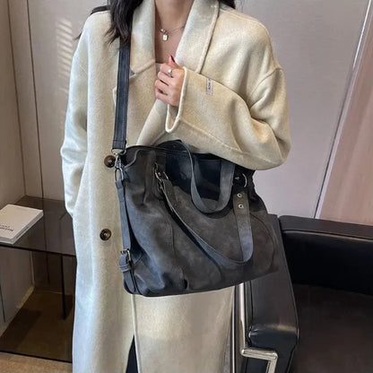 Grand sac à main bandoulière de cours rétro souple Mahé