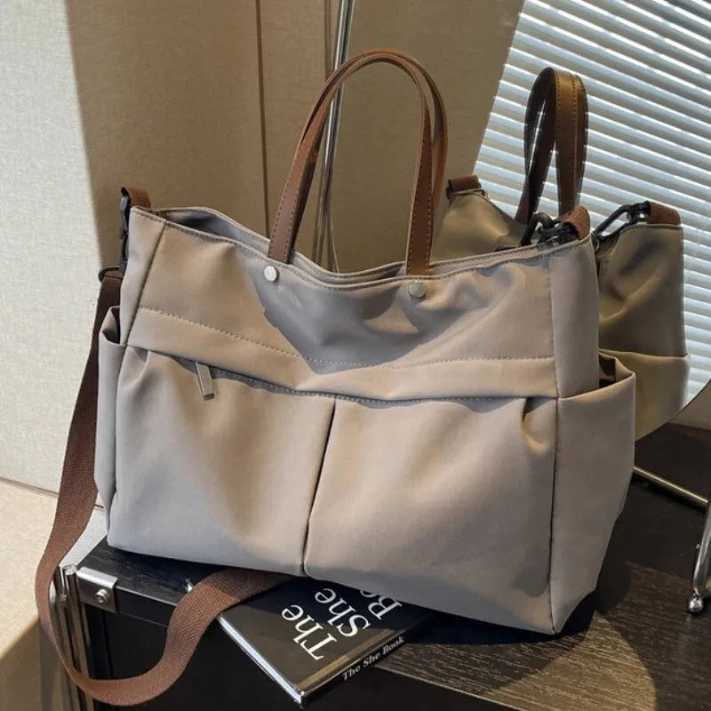 Grand sac à main cabas de cours multipoches à bandoulière en nylon Maëlys