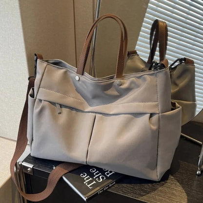 Grand sac à main cabas de cours multipoches à bandoulière en nylon Maëlys