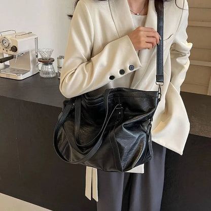 Grand sac à main cabas de cours souple avec bandoulière Sofia