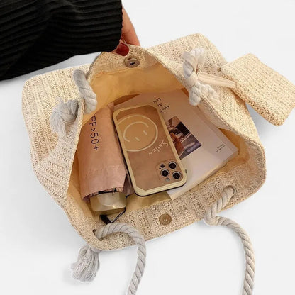 Grand sac à main cabas en paille avec anses en corde et pochette assortie Livia