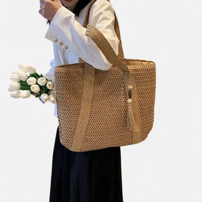 Grand sac à main cabas en paille avec pompon Naïma