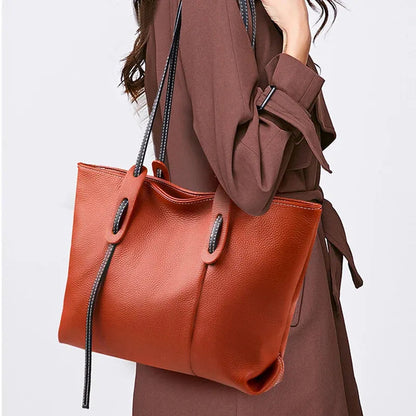 Grand sac à main cabas grainé Clara