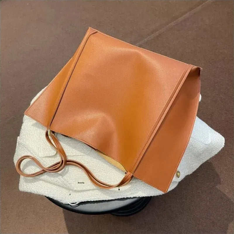 Grand sac à main cabas souple avec pochette assortie Amandine