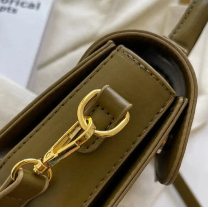 Petit sac à main bandoulière à rabat Amalia