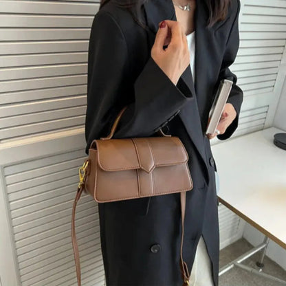 Petit sac à main bandoulière à rabat Amalia