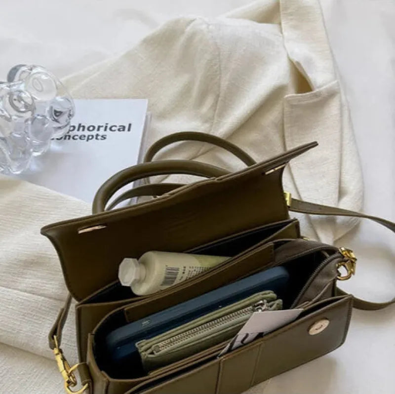 Petit sac à main bandoulière à rabat Amalia