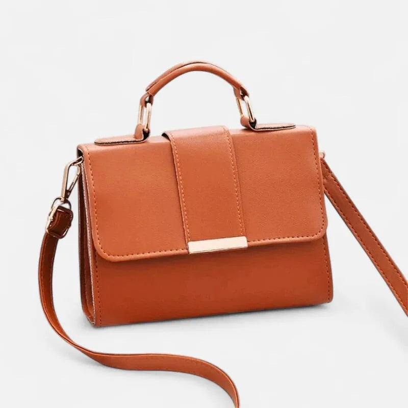 Petit sac à main bandoulière à rabat aux finitions doré Maëlys