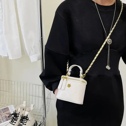 Petit sac à main bandoulière cubique matelassé au finition doré Aurore