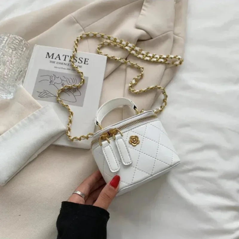 Petit sac à main bandoulière cubique matelassé au finition doré Aurore