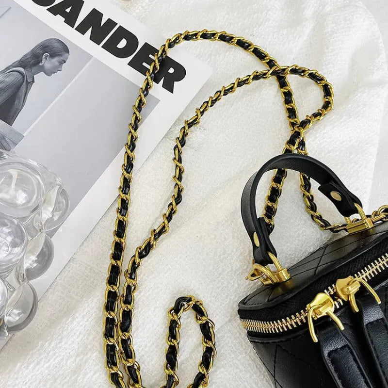 Petit sac à main bandoulière cubique matelassé au finition doré Aurore