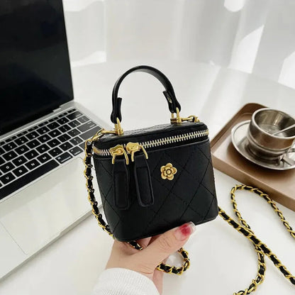 Petit sac à main bandoulière cubique matelassé au finition doré Aurore