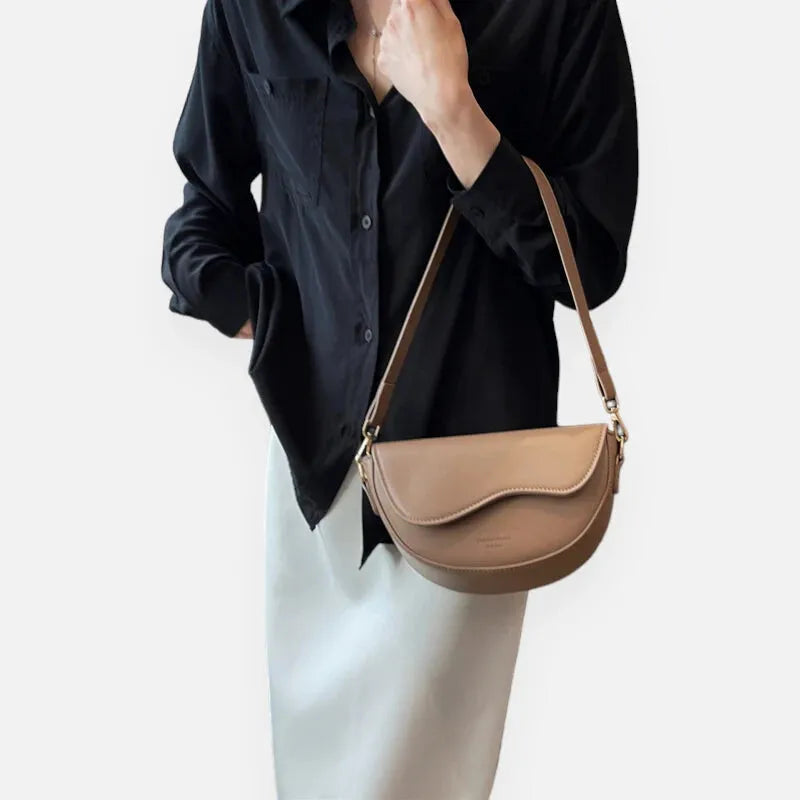 Sac à main banane demi-lune Adriana