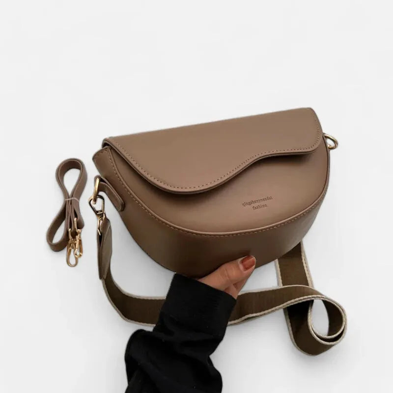 Sac à main banane demi-lune Adriana