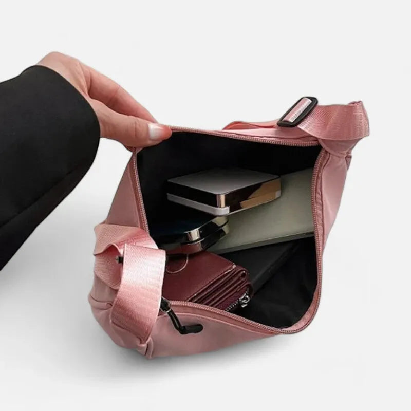 Sac à main banane demi-lune en tissu tendance Yvette