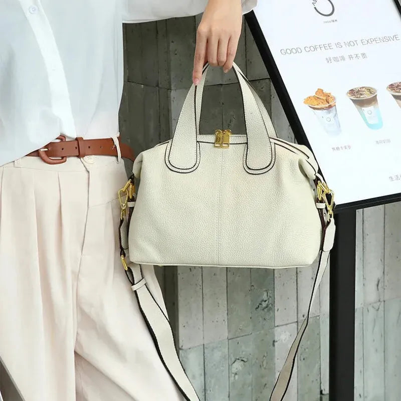 Sac à main bandoulière aux finitions doré Sofia