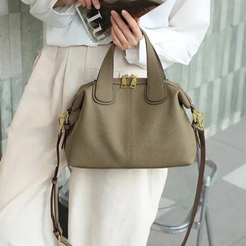 Sac à main bandoulière aux finitions doré Sofia