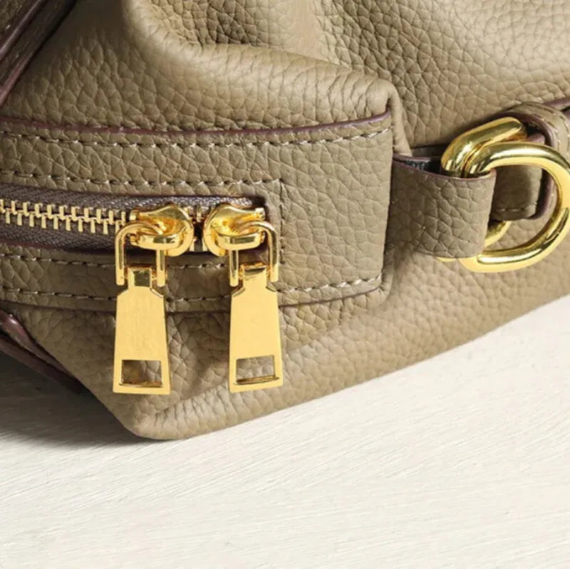 Sac à main bandoulière aux finitions doré Sofia