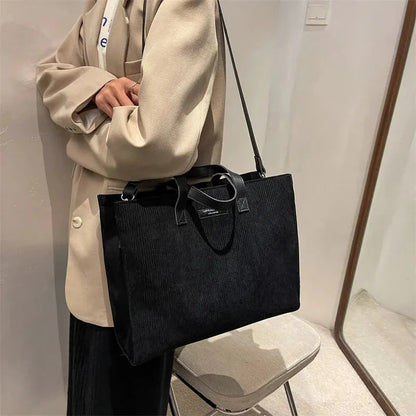 Sac à main cabas bandoulière en velours Julia